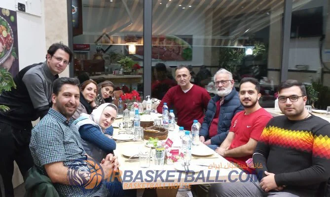 گزارش تصويرى رونمايى از كتاب جستارهايى در فلسفه، فرهنگ و ايده‌هاى بسكتبال