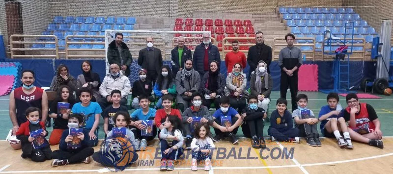 گزارش تصويرى رونمايى از كتاب جستارهايى در فلسفه، فرهنگ و ايده‌هاى بسكتبال