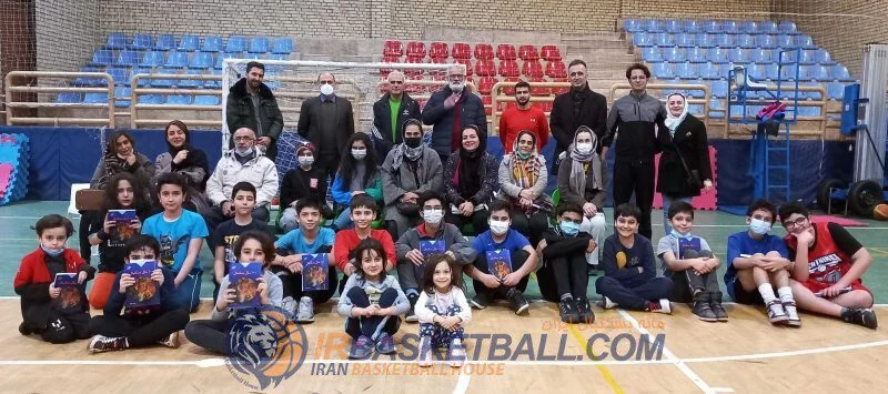 گزارش تصويرى رونمايى از كتاب جستارهايى در فلسفه، فرهنگ و ايده‌هاى بسكتبال