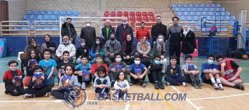 گزارش تصويرى رونمايى از كتاب جستارهايى در فلسفه، فرهنگ و ايده‌هاى بسكتبال