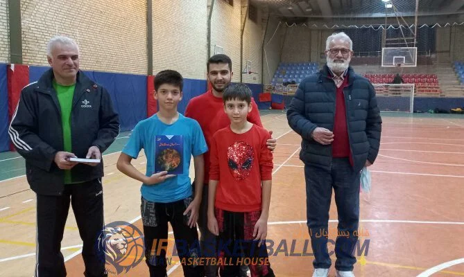 گزارش تصويرى رونمايى از كتاب جستارهايى در فلسفه، فرهنگ و ايده‌هاى بسكتبال