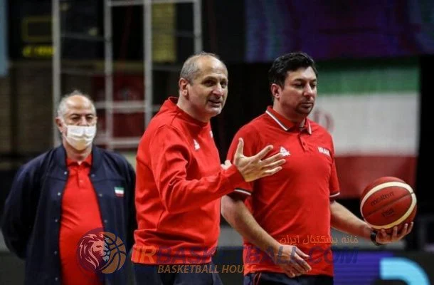 واکنش بی ‌پرده مصطفی هاشمی به گفت و گوهای عجیب و فرافکنانه فدراسیون/ گفتند می‌خواهیم وزن نیمکت را سنگین کنیم، الان سنگین شد؟/ با جامعه بسکتبال صادق باشید