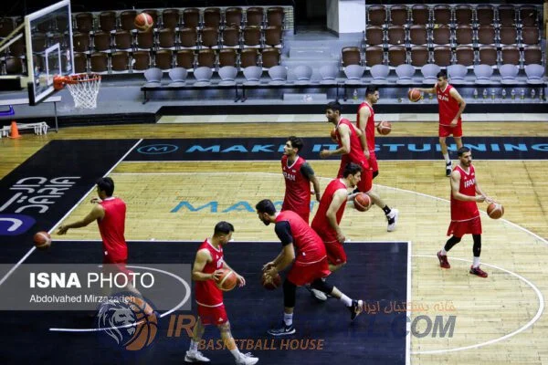 وایسا دنیا من می‌خوام بازیکن بسازم!